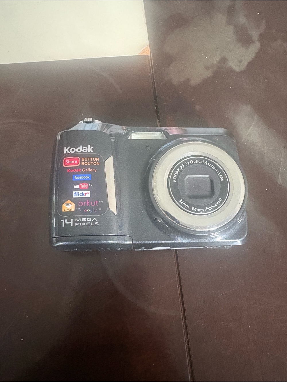 Kodak Black Compact Digital Camera with Silver Lens Ring